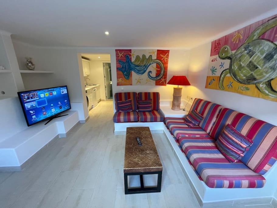 Studio With Private Swimming Pool And Garden Cascais Exterior photo